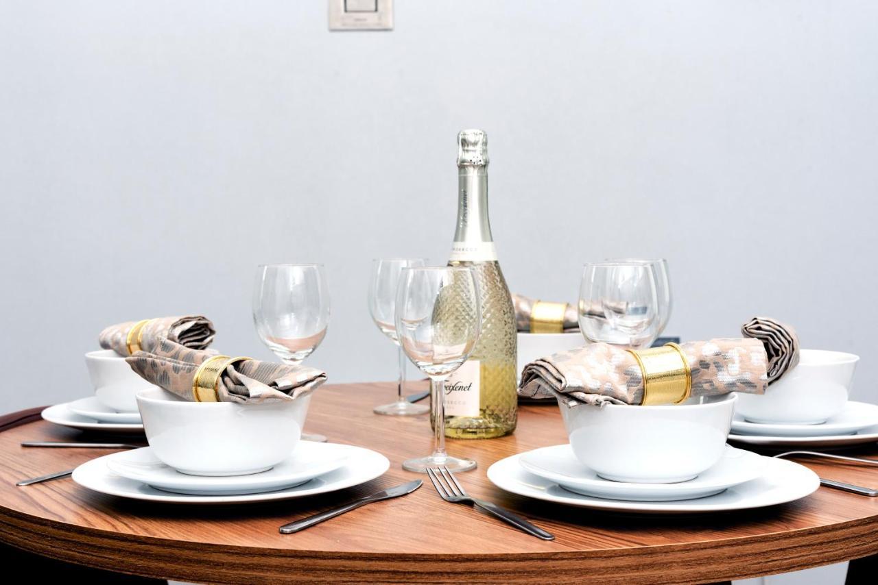 Wrexham Central Stay - Apartment Six Εξωτερικό φωτογραφία