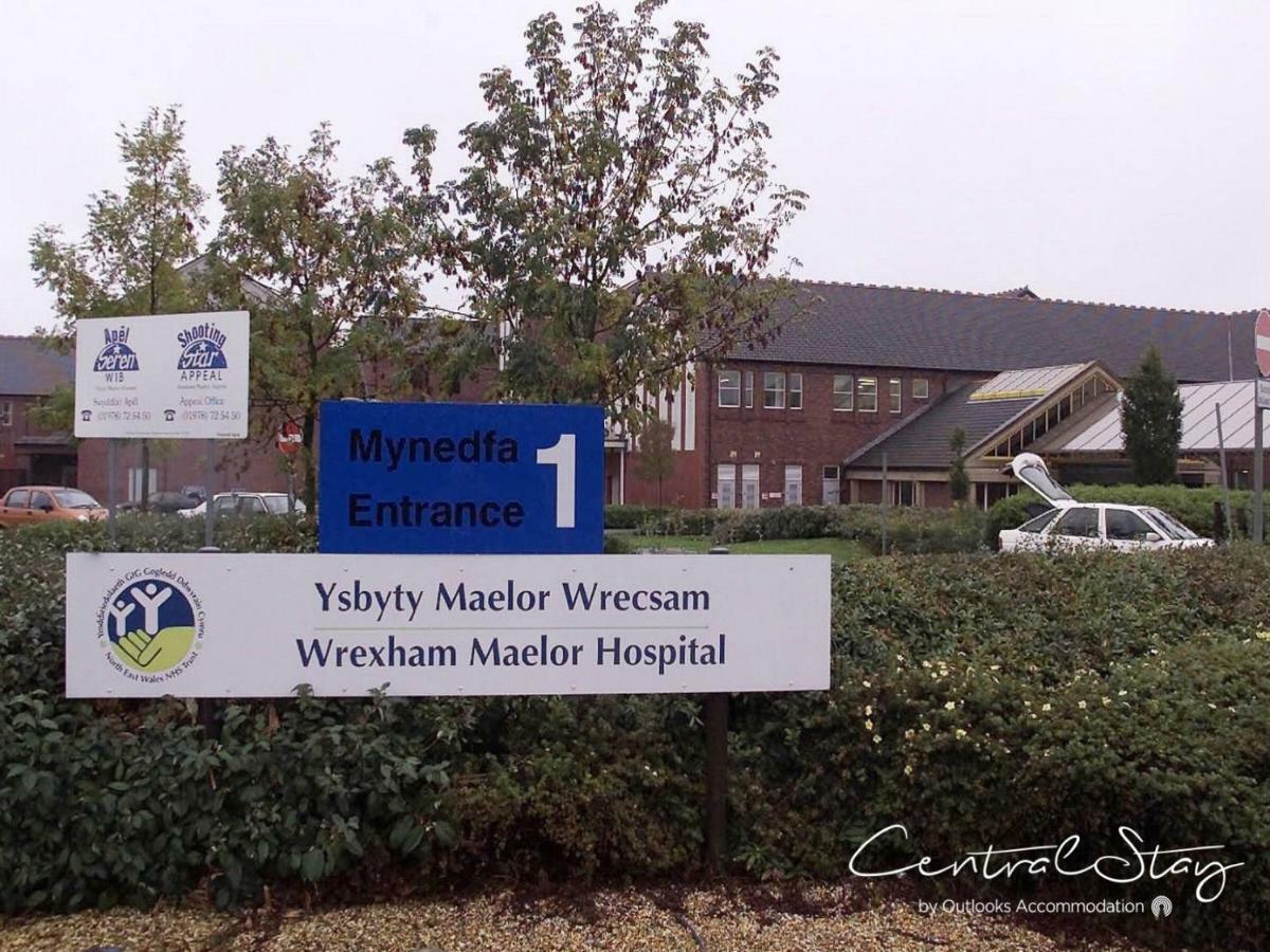 Wrexham Central Stay - Apartment Six Εξωτερικό φωτογραφία